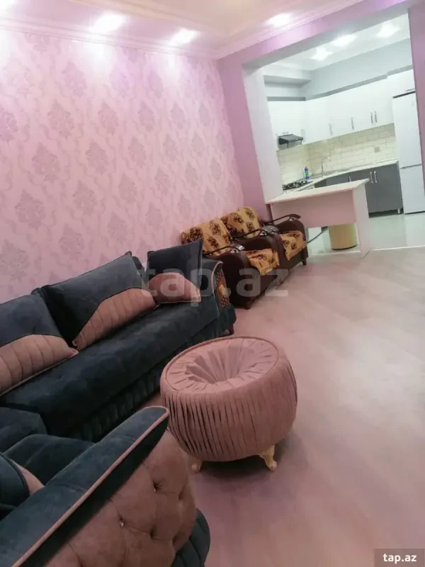 Kirayə verilir 2 otaqlı yeni tikili 52.2 m²