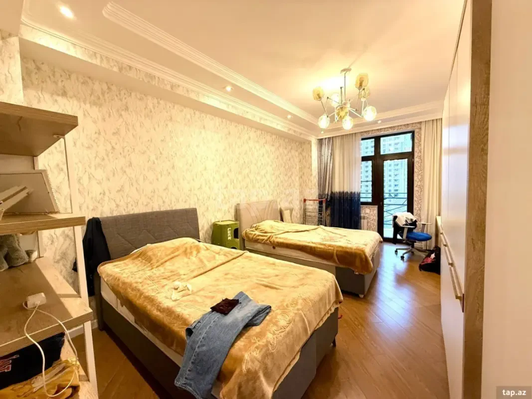 Satılır 5 otaqlı yeni tikili 177 m²