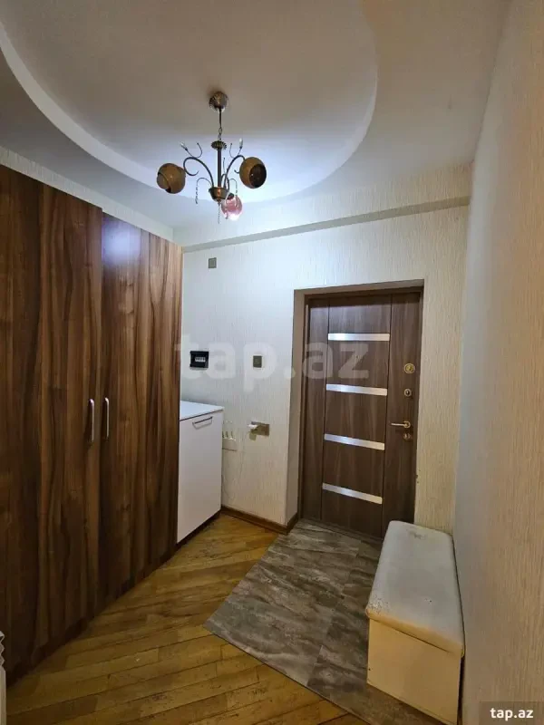 Kirayə verilir 2 otaqlı yeni tikili 80 m²