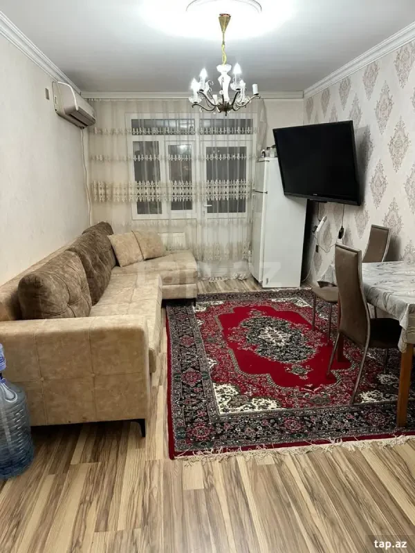 Kirayə verilir 2 otaqlı mənzil 50 m²