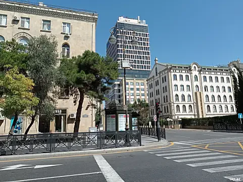 Kirayə verilir 3 otaqlı mənzil 60 m² — Bakı 3 otaq 60.00 m²