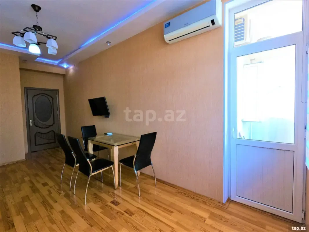 Kirayə verilir 3 otaqlı yeni tikili 120 m²