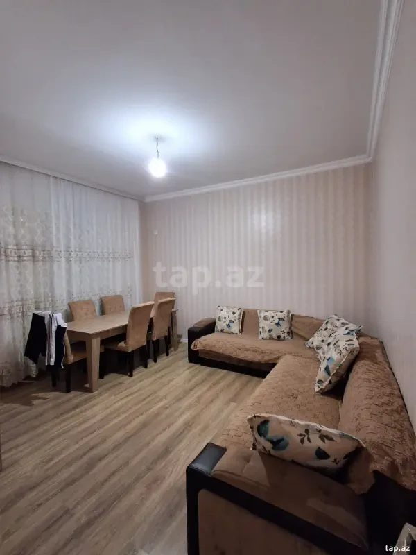 Satılır 4 otaqlı yeni tikili 80 m²