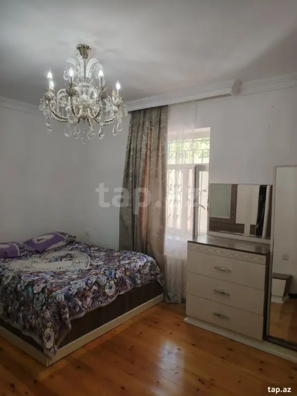 Kirayə verilir 5 otaqlı həyət evi 200 m²