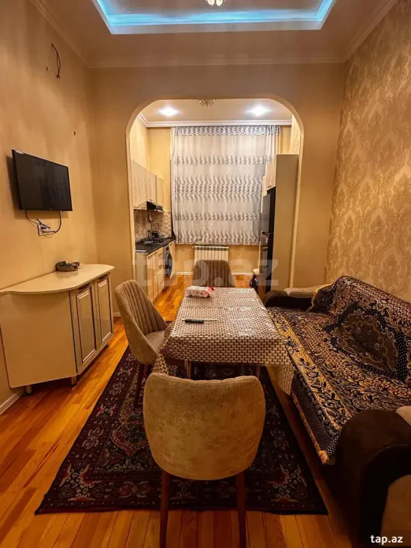 Kirayə verilir 2 otaqlı yeni tikili 60 m²