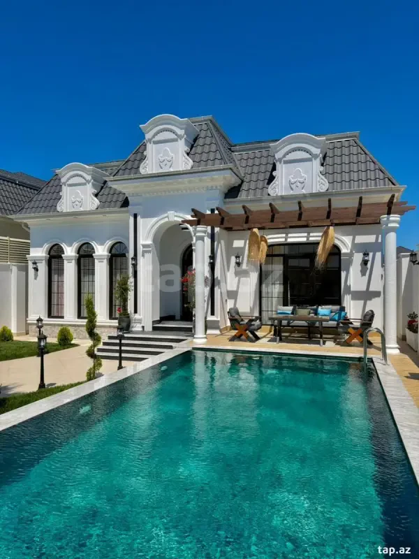 Satılır 5 otaqlı həyət evi 220 m²