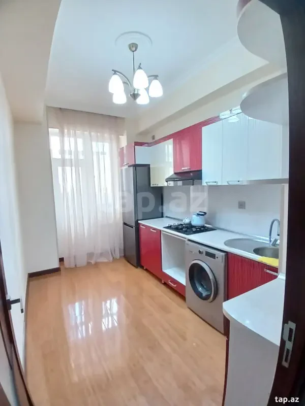 Kirayə verilir 3 otaqlı yeni tikili 110 m²