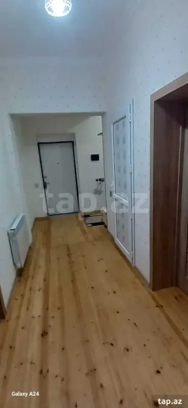 Kirayə verilir 3 otaqlı yeni tikili 75 m²