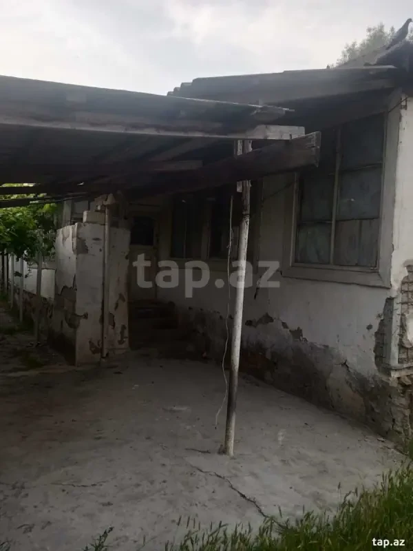 Satılır 4 otaqlı həyət evi 70 m²