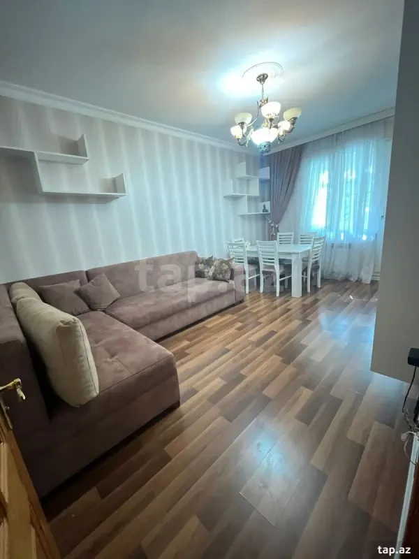 Kirayə verilir 2 otaqlı mənzil 55 m²