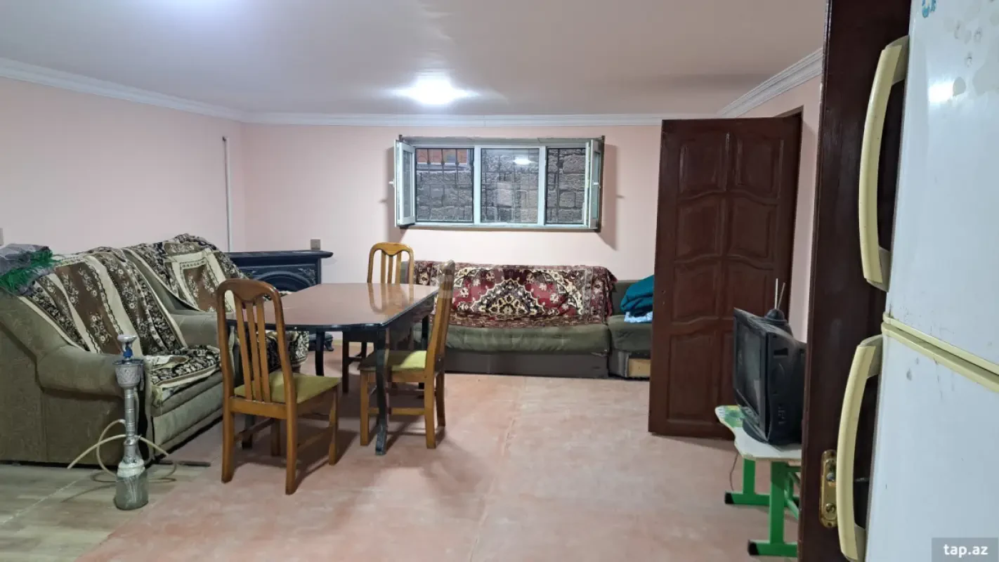 Kirayə verilir 2 otaqlı həyət evi 80 m²