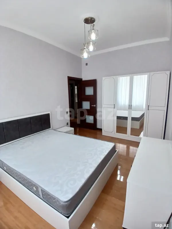 Kirayə verilir 3 otaqlı yeni tikili 90 m²