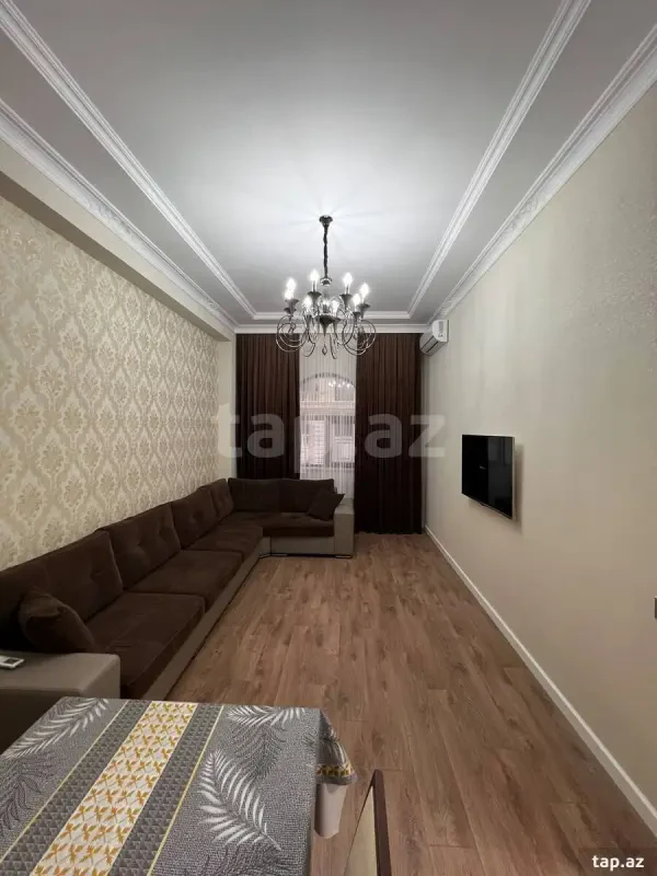 Kirayə verilir 2 otaqlı yeni tikili 70 m²