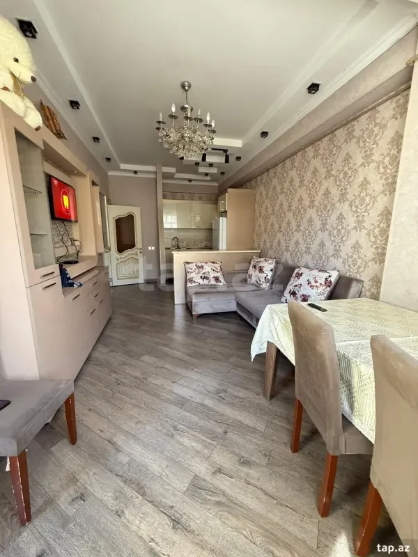 Kirayə verilir 2 otaqlı yeni tikili 78 m²