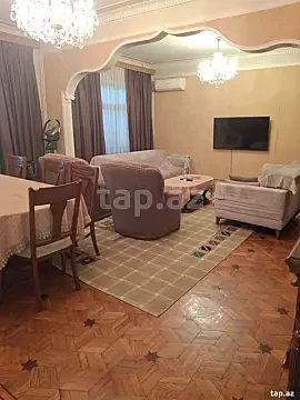 Satılır 5 otaqlı mənzil 150 m² — Bakı 5 otaq 150.00 m²