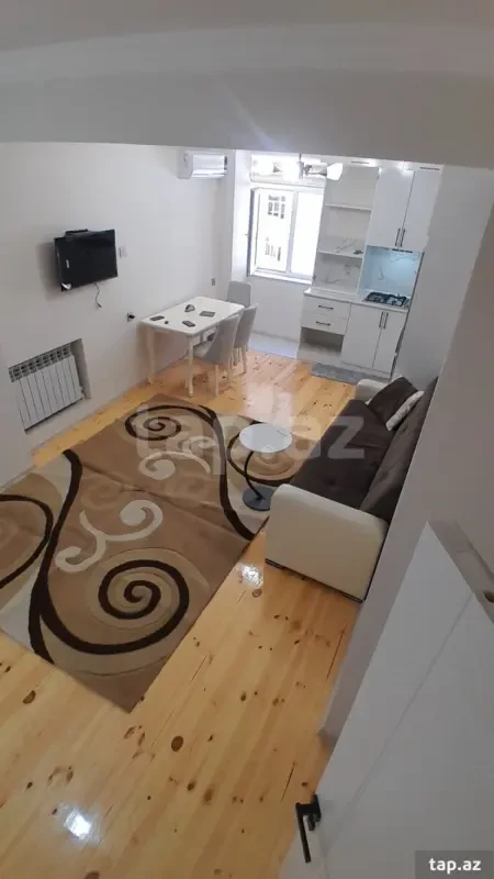 Kirayə verilir 2 otaqlı yeni tikili 50 m²