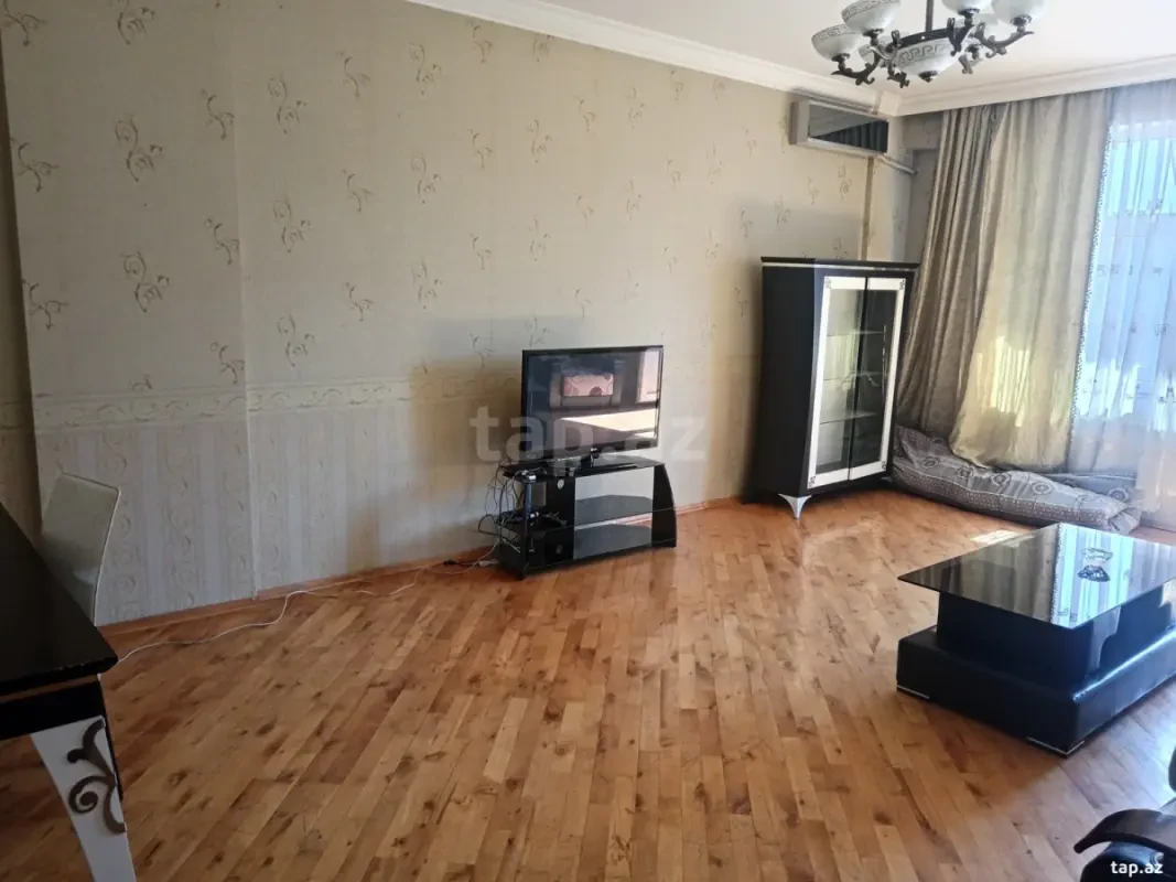 Kirayə verilir 2 otaqlı yeni tikili 100 m²