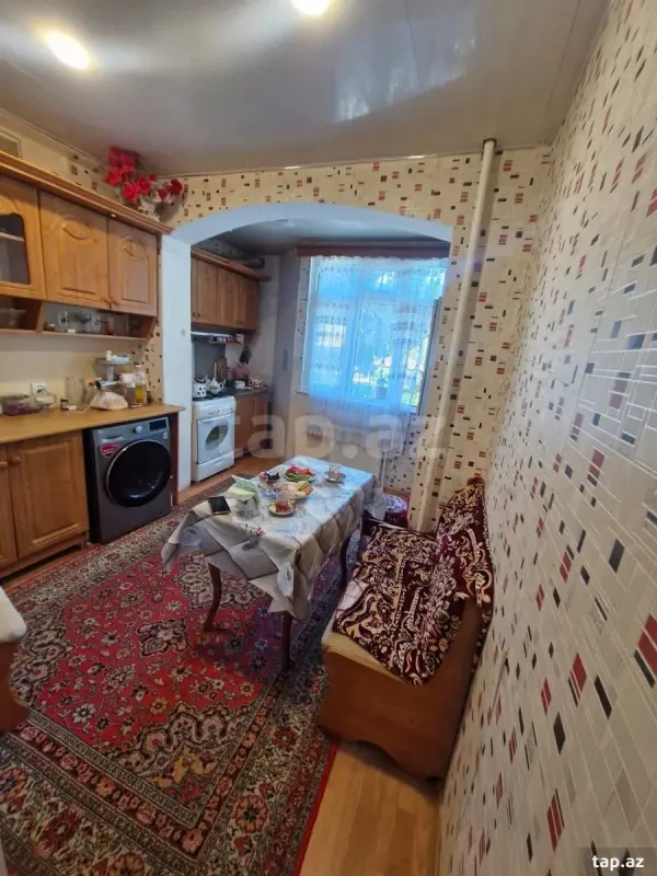 Kirayə verilir 4 otaqlı mənzil 102 m²