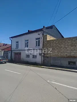 Satılır 5 otaqlı həyət evi 4 m² — Quba 5 otaq 4.00 m²