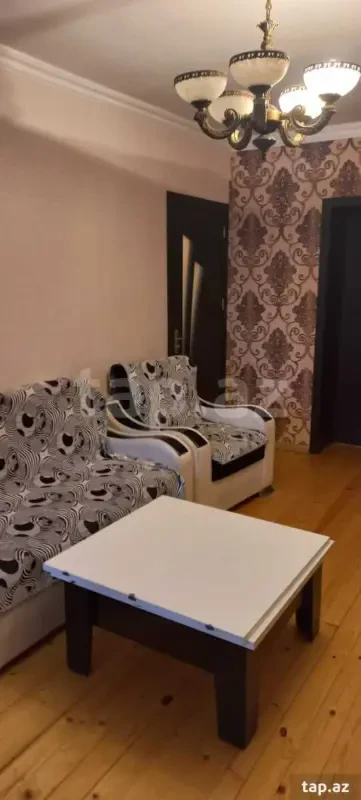 Kirayə verilir 2 otaqlı mənzil 50 m²