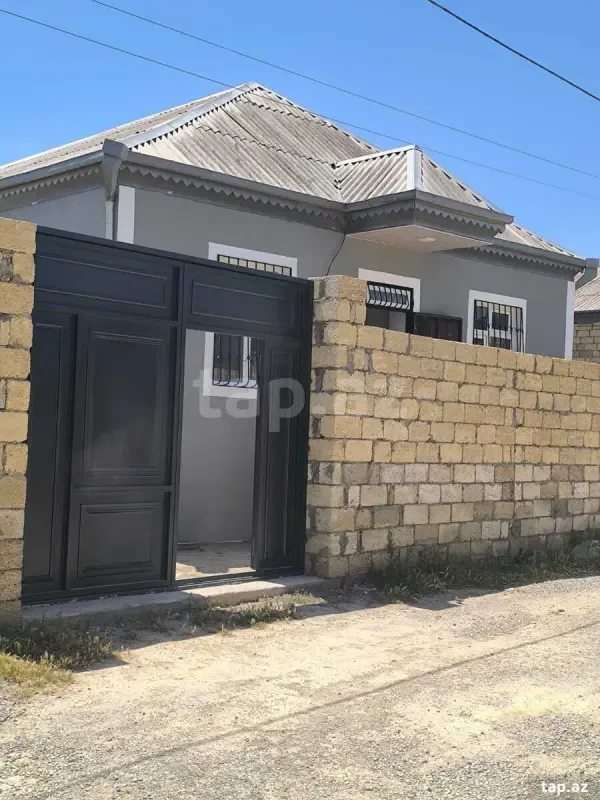 Satılır 3 otaqlı həyət evi 100 m²
