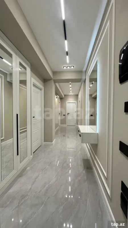 Satılır 3 otaqlı yeni tikili 83 m²