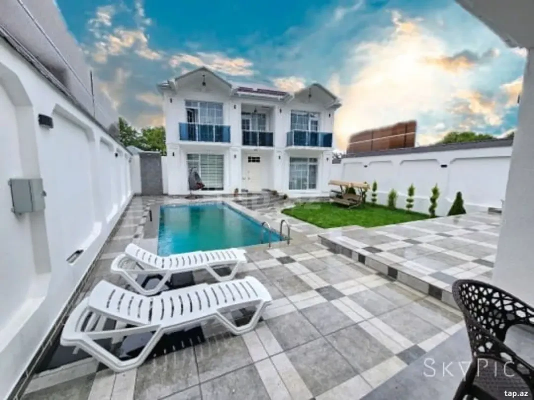 Kirayə verilir 5 otaqlı həyət evi 200 m²