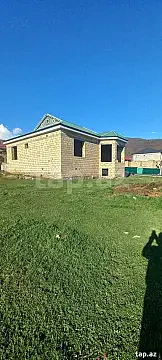 Satılır 5 otaqlı həyət evi 150 m² — Oğuz 5 otaq 150.00 m²