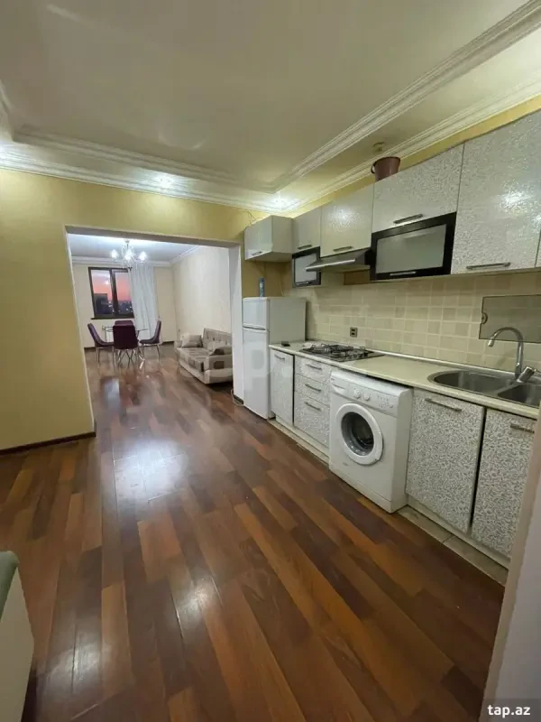 Satılır 2 otaqlı yeni tikili 60 m²