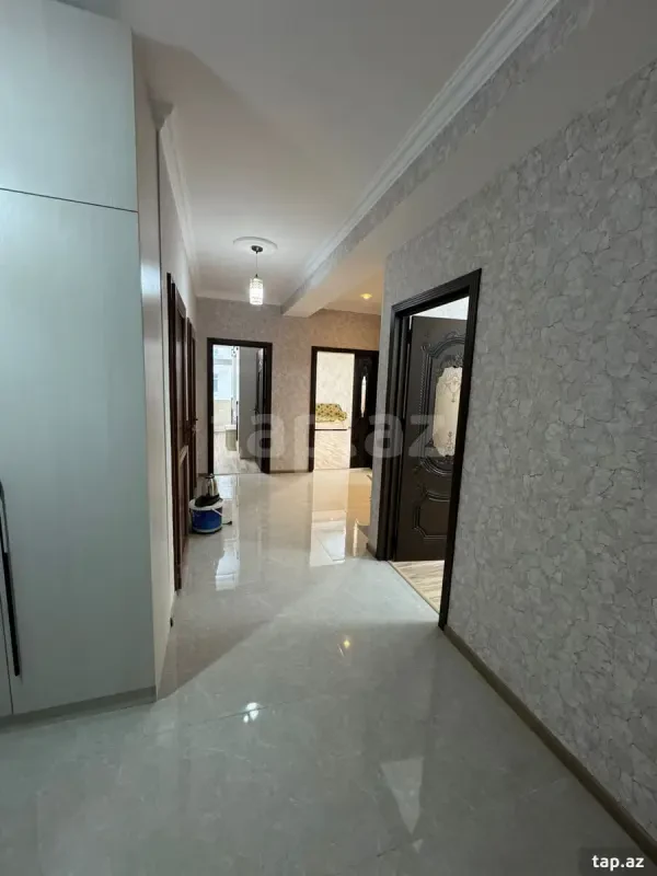 Kirayə verilir 3 otaqlı yeni tikili 125 m²