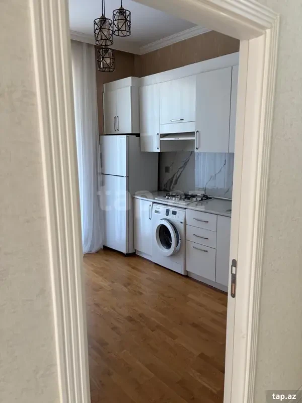 Kirayə verilir 3 otaqlı yeni tikili 88 m²