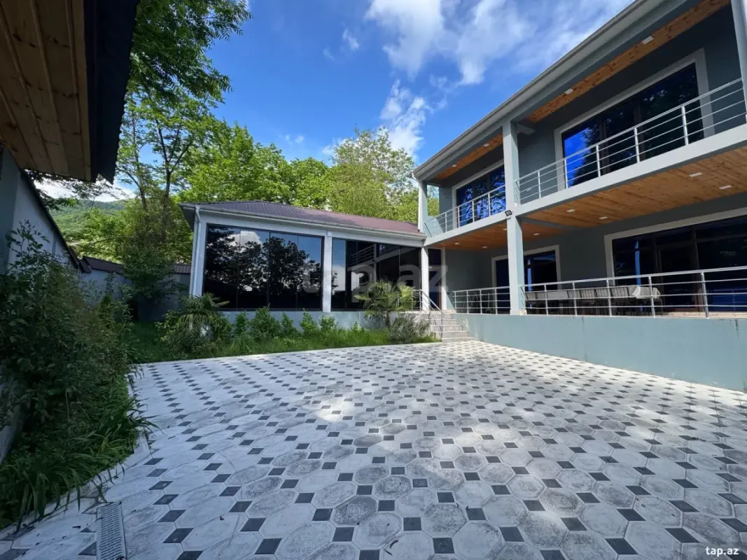 Kirayə verilir 5 otaqlı həyət evi 200 m²