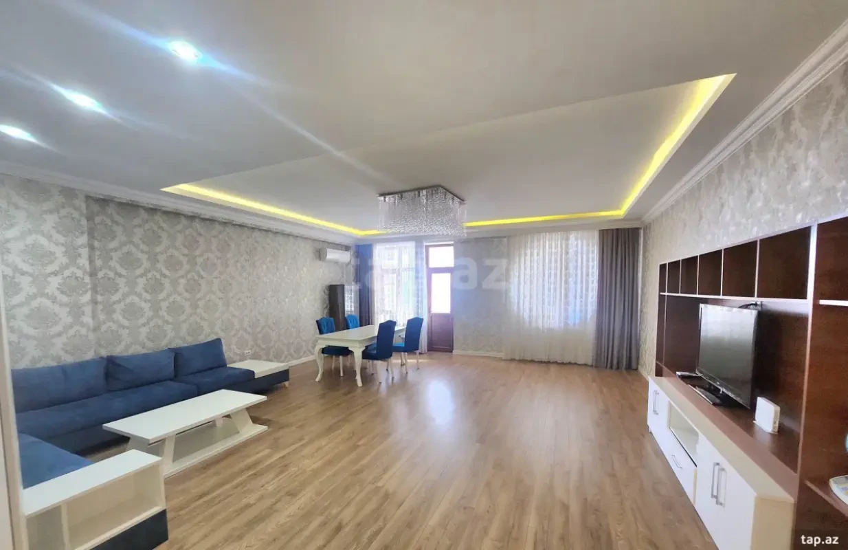 Kirayə verilir 3 otaqlı yeni tikili 200 m²