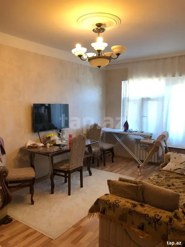 Satılır 2 otaqlı mənzil 65 m²