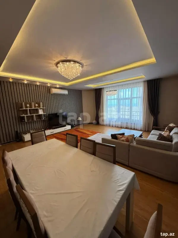 Kirayə verilir 3 otaqlı yeni tikili 160 m²
