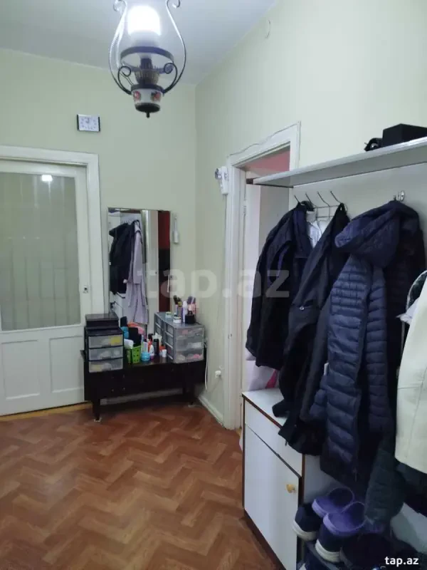 Satılır 4 otaqlı mənzil 90 m²