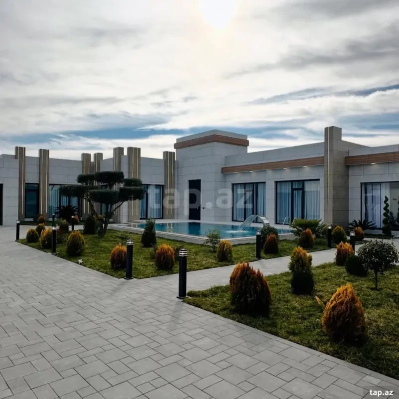 Kirayə verilir 5 otaqlı həyət evi 300 m²
