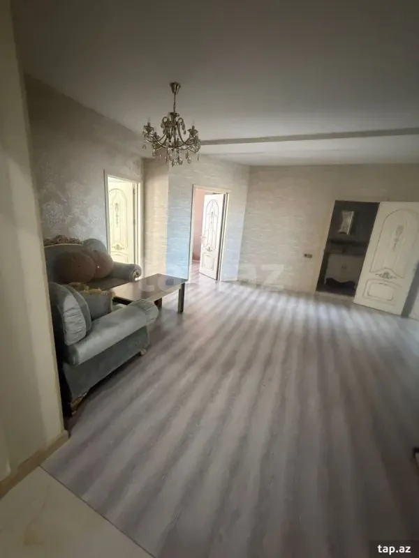Kirayə verilir 4 otaqlı yeni tikili 140 m²