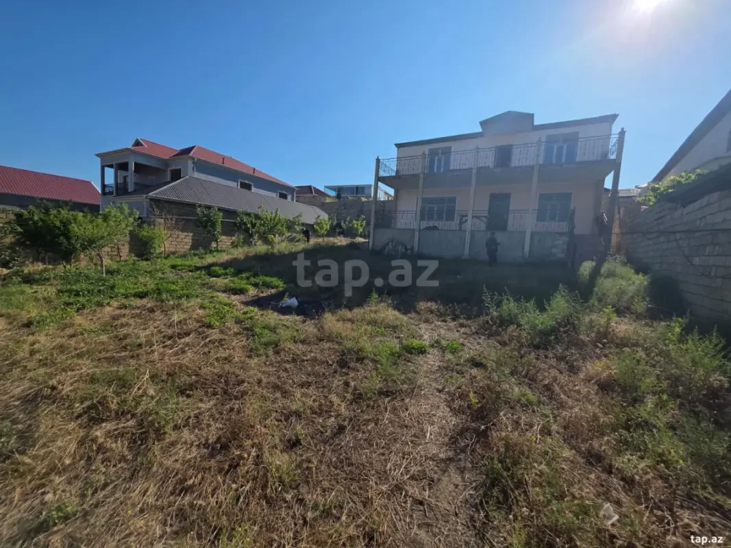 Satılır 4 otaqlı həyət evi 280 m²