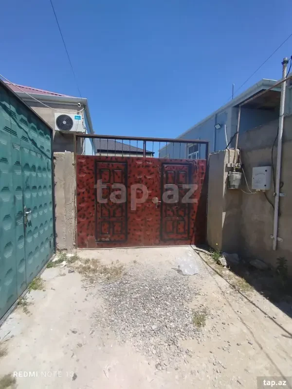 Satılır 3 otaqlı həyət evi 1000 m²