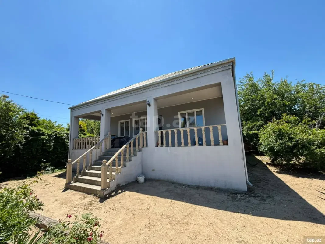 Satılır 3 otaqlı həyət evi 120 m²