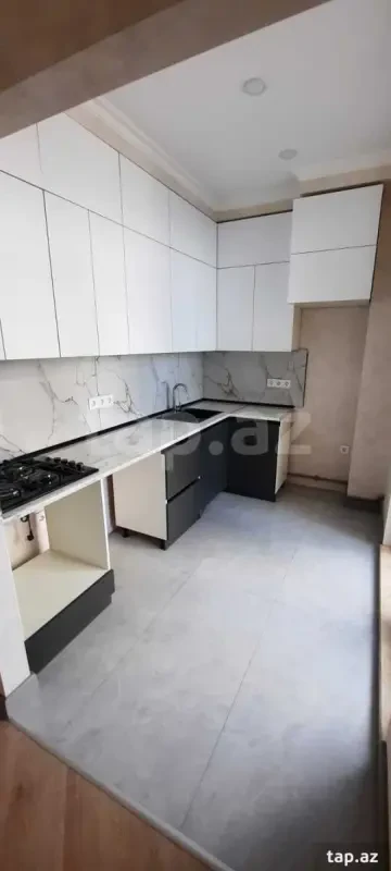 Kirayə verilir 2 otaqlı yeni tikili 75 m²