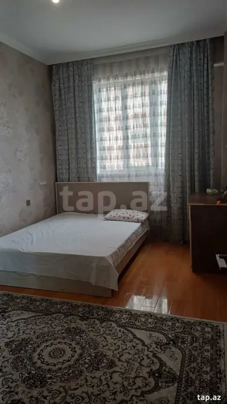 Kirayə verilir 2 otaqlı yeni tikili 65 m²