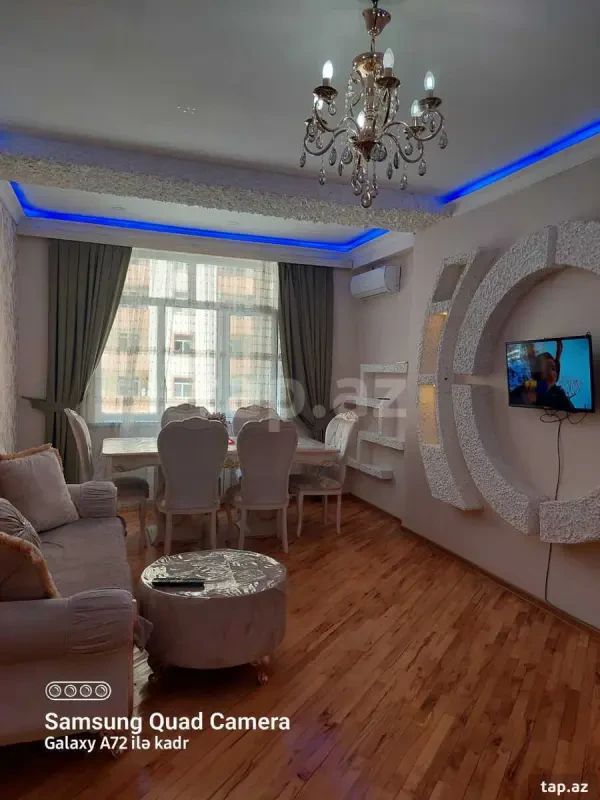 Kirayə verilir 3 otaqlı yeni tikili 130 m²