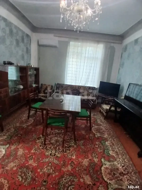 Kirayə verilir 2 otaqlı mənzil 50 m²