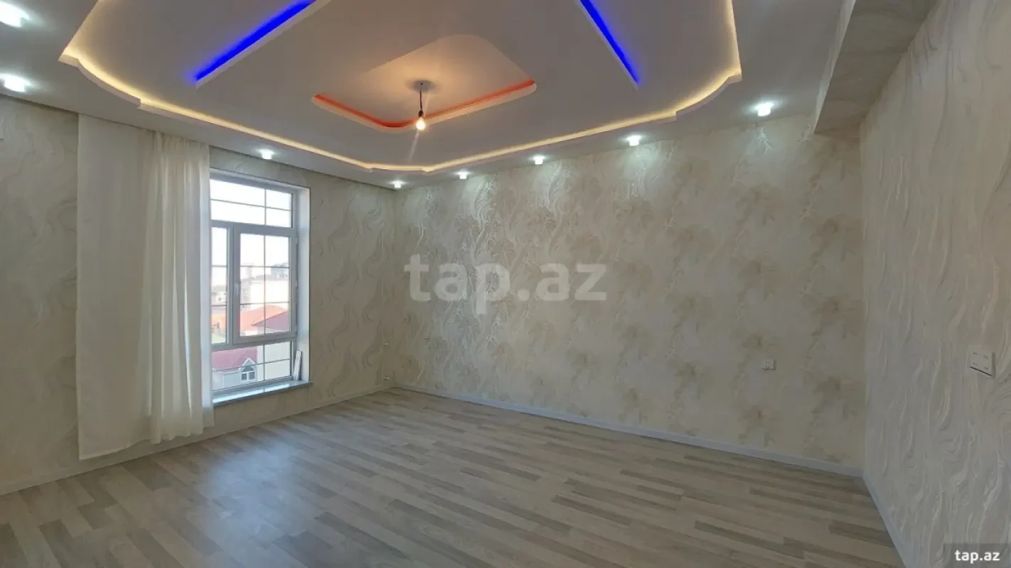 Satılır 2 otaqlı yeni tikili 70 m²