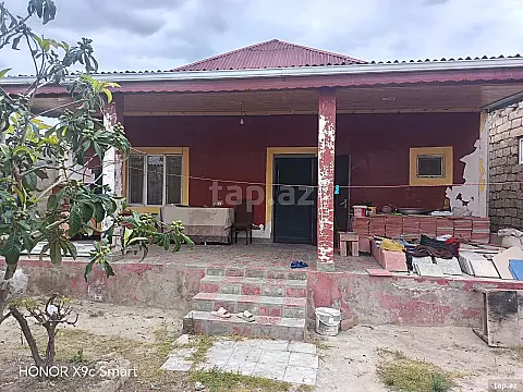 Satılır 3 otaqlı həyət evi 110 m² — Bakı 3 otaq 110.00 m²