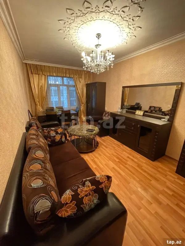 Satılır 3 otaqlı mənzil 88 m²