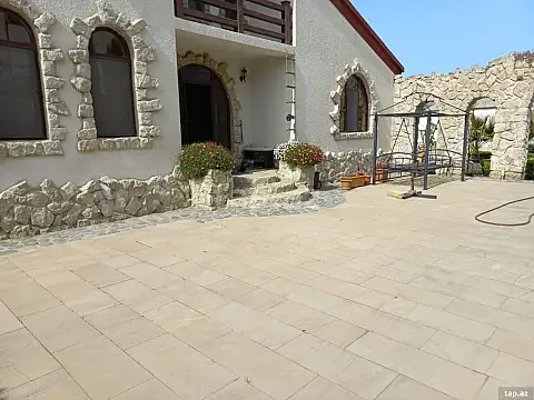 Kirayə verilir 3 otaqlı həyət evi 200 m² — Bakı, Mərdəkan 3 otaq 200.00 m²