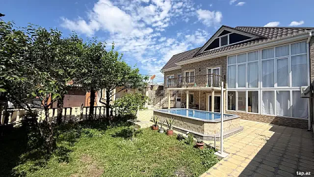 Kirayə verilir 4 otaqlı həyət evi 120 m² — Şəki 4 otaq 120.00 m²
